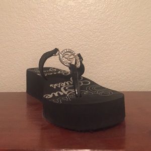 Guess Shoes - Guess Wedge Sandals Guess Shoes - Guess Wedge Sandals