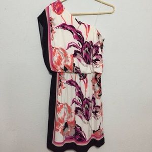 SALE 💫 Marvelous One Shoulder Dress