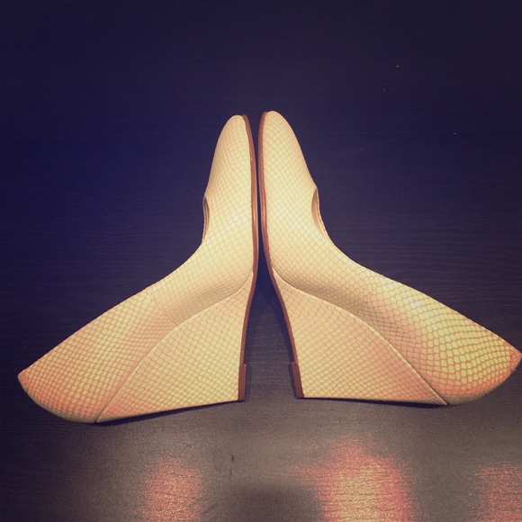 Beautiful beige wedges!!!