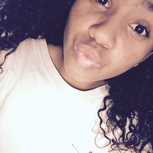 Meet your Posher, Mari