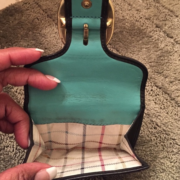 Coach Signature Wallet - Picture 2 of 4