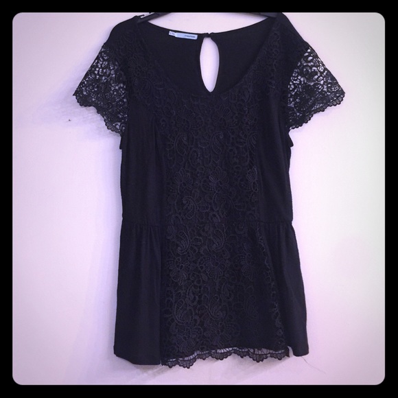 Gorgeous black lace top for any occasion 😊