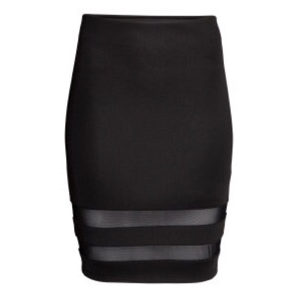 ❤️BRAND NEW❤️H&M mesh scuba skirt