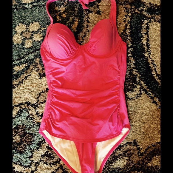 Tommy Bahama Other - PRETTY IN PINK💞TOMMY BAHAMA BATHING SUIT. CUTE!💕