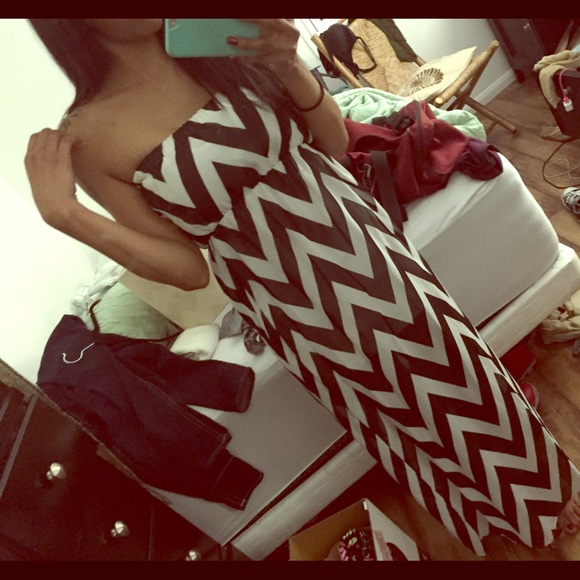 Strapless Chevron Printed Maxi Dress