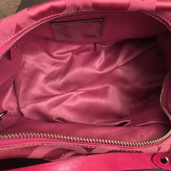 Authentic coach purse - Picture 4 of 4