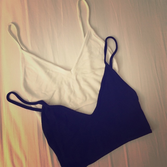 2pk Brandy Melville original bralettes