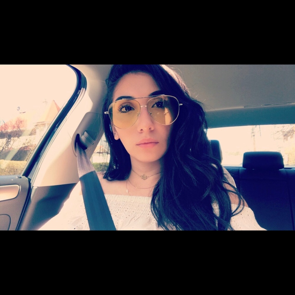 Meet your Posher, Jennifer