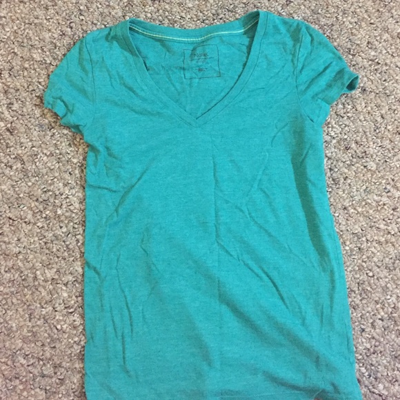 🎉 Teal v-neck