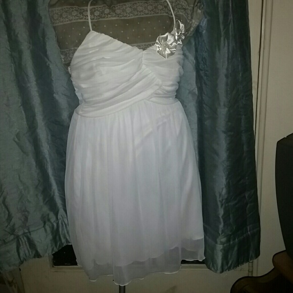 Short White Flowy Dress