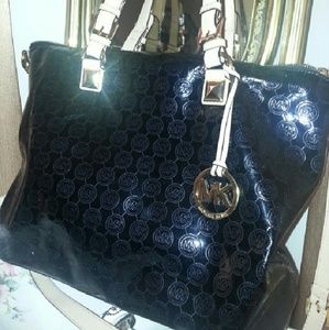 Michael  Kors  Multifunction  Tote