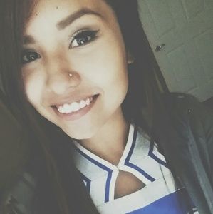 Meet your Posher, Monica