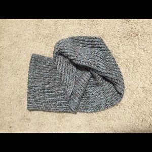 Blue and gray knit scarf!