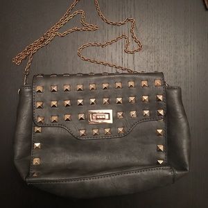 Gray cross body