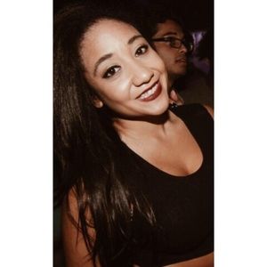 Meet your Posher, Jennelle