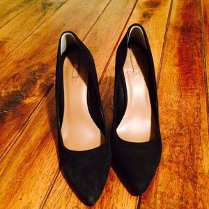 Aldo Black Pointed-Toe Pumps