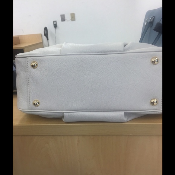 💋SOLD💋MK East West Leather Tote💋SOLD💋 - Picture 4 of 4