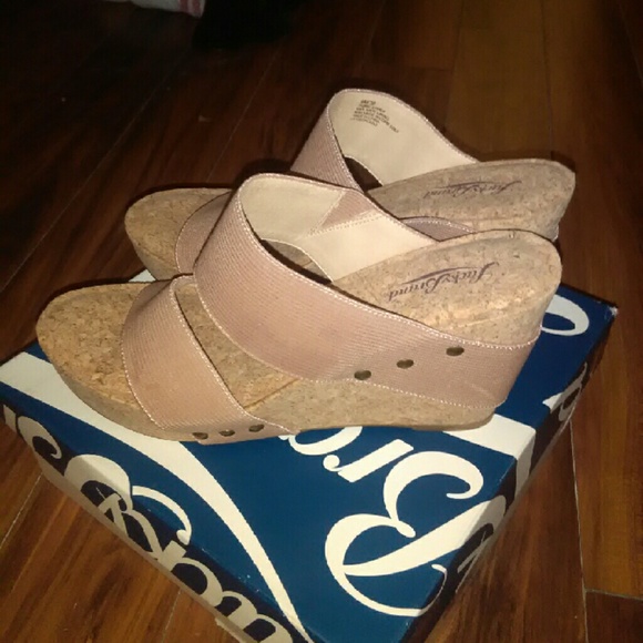 Lucky Brand Magnolia 2 wedges size 9 NWT - Picture 3 of 4