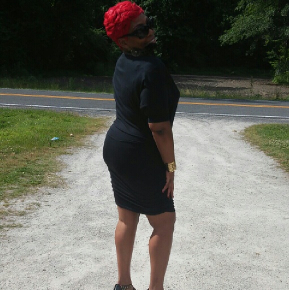 Meet your Posher, Adel - Picture 2 of 4