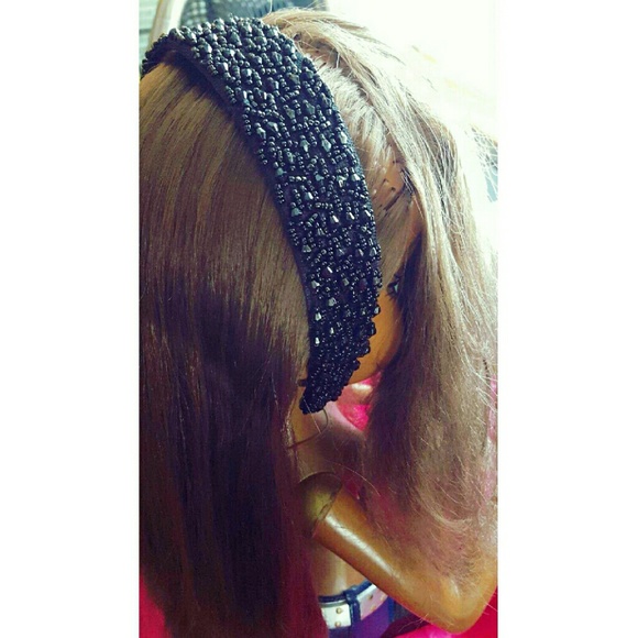 🌹CLEARANCE🌹 Black Bead Embroidered Headband