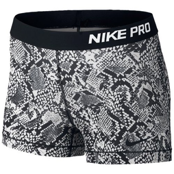Nike Pants - NIKE PRO 3" Vixen