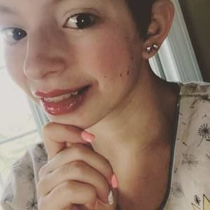 Meet your Posher, Christina