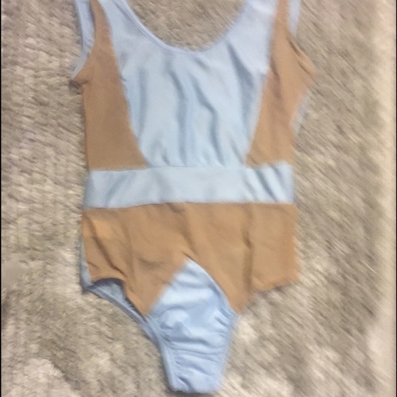 Swim suit one piece