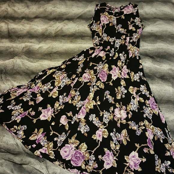 Vintage 90s floral maxi dress with lavender roses