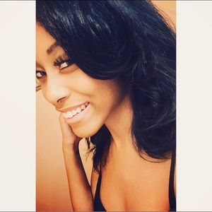 Meet your Posher, Traci