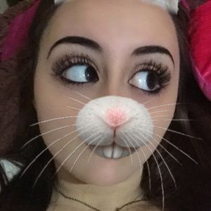 Meet your Posher, Makayla