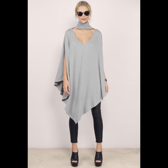 TOBI L WARMTH WITHIN GRAY PONCHO