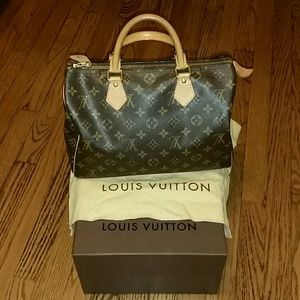 Louis Vuitton Speedy 30