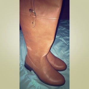 Riding boots