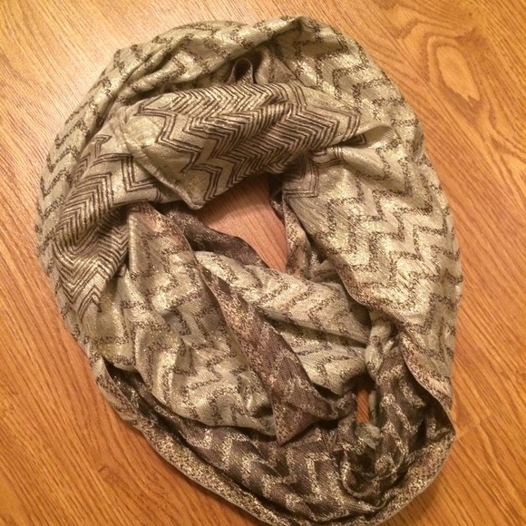 Reversible Infinity Scarf - Picture 2 of 2