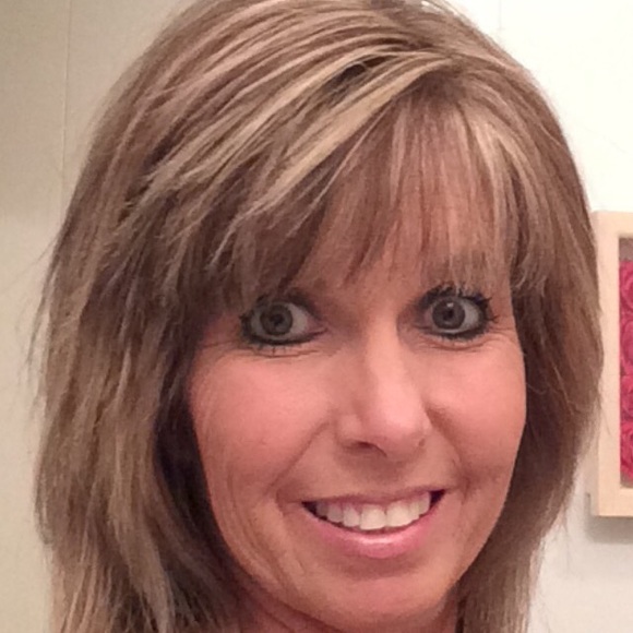 Meet your Posher, Kim - Picture 1 of 1