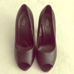 Cathy Jean Black Pumps