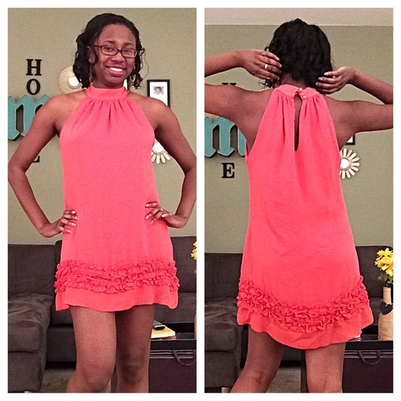 ❌DONATED❌ F21 | Halter Neck Shift Dress - Picture 2 of 4