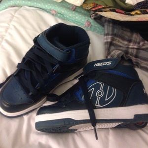 Youth heelys