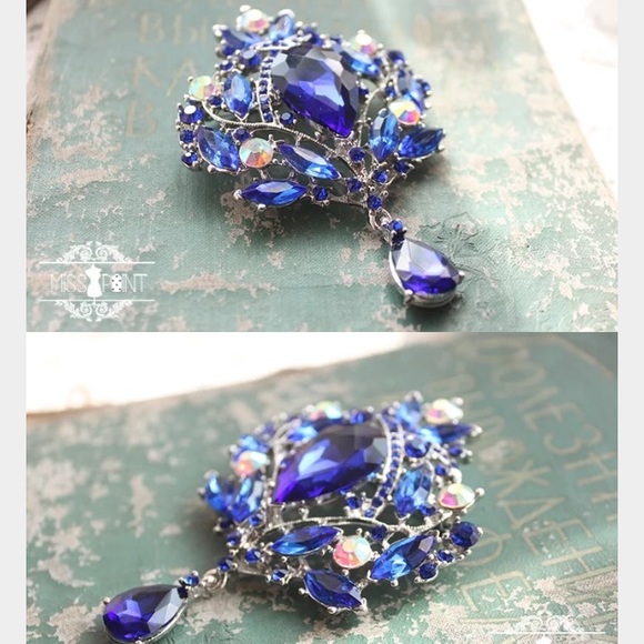Handmade beautiful brooch - Picture 2 of 3