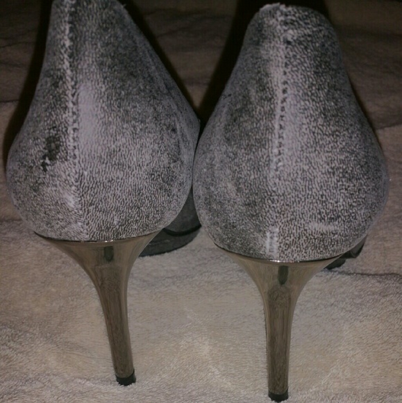 Shoes - Picture 3 of 3