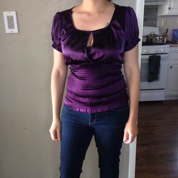 Guess purple top