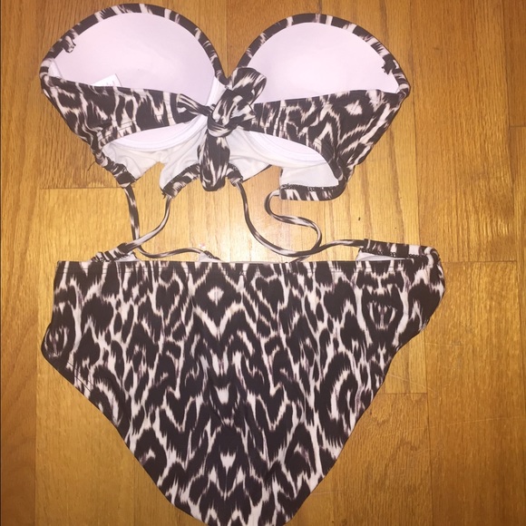 Swim wear - Picture 3 of 3