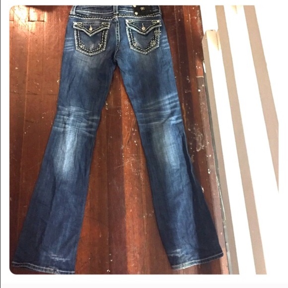 Miss Me Jeans!💙 Size 28 and almost brand new