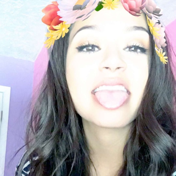 Meet your Posher, Brittany - Picture 1 of 1