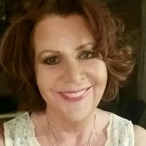 Meet your Posher, Laurie