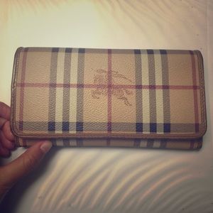 Burberry wallet