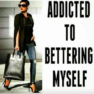 Meet your Posher, Adrienne