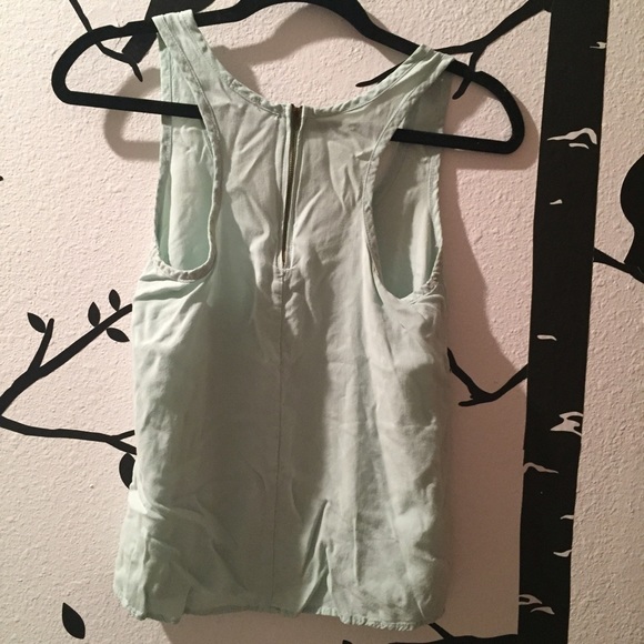 Tank top - Picture 2 of 3