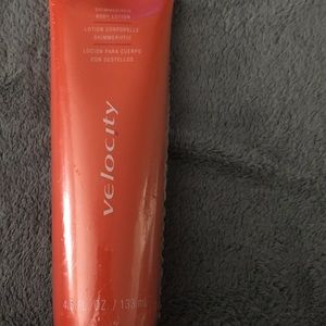 Mary Kay velocity shimmering body lotion