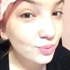 Meet your Posher, Brittney